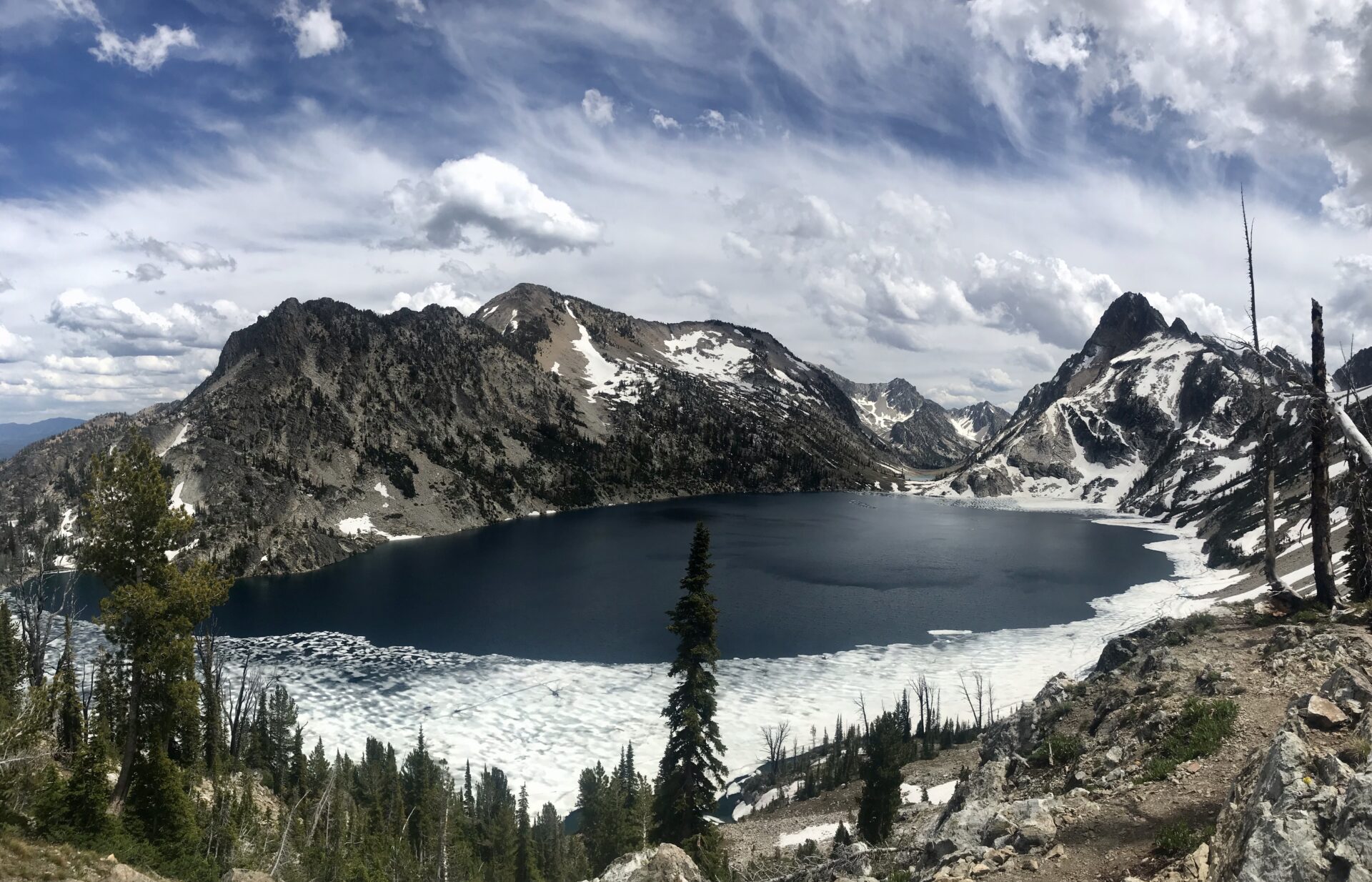visit Stanley Idaho and hike to iconic Sawtooth Lake